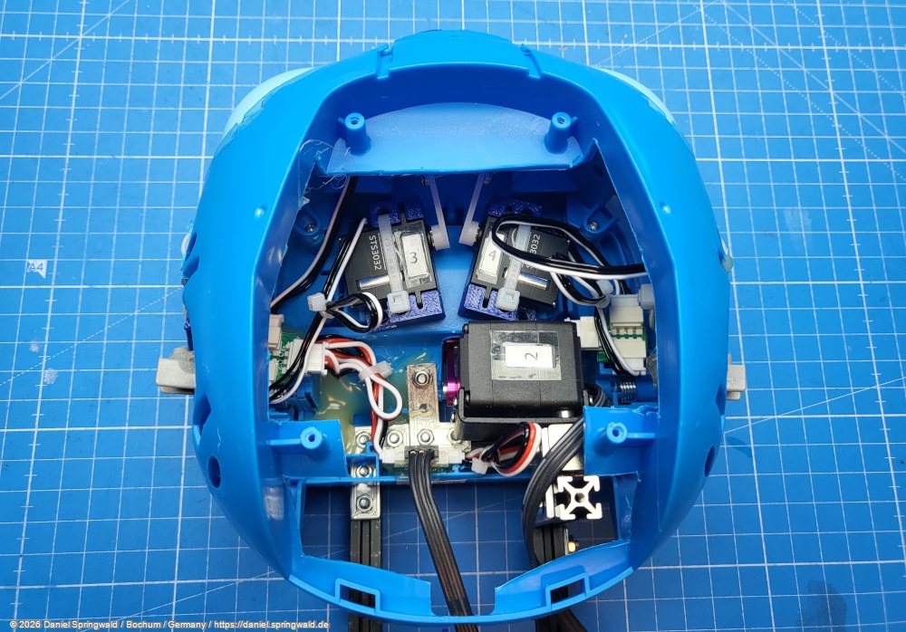 Animatronic Stitch - Servos einbauen